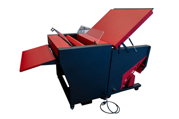 DTF Super Shaker system with compact industrial footprint