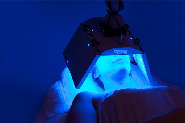 Blue light therapy mode on Lightwave Deluxe ELITE device