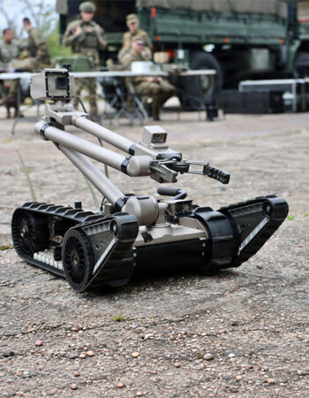 Tracked robotic platform used for mechanical systems integration